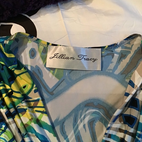 Dress - Picture 4 of 5